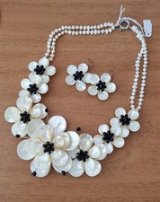 Set Collana e Orecchini In Madreperla e Pietre Dure Donna Fiore 