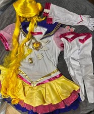 Costume e parrucca Sailor Moon cosplay mai usati dettagli rosa Giappone