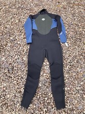 Muta intera da uomo media