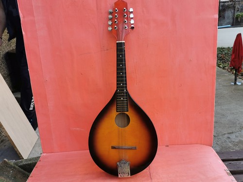 Vecchio strumento musicale - vecchio,