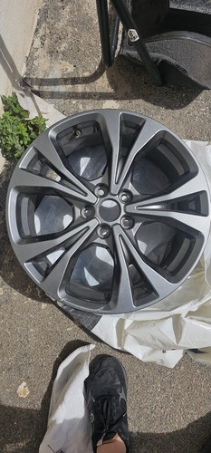Ruota macchina ford kuga 2020 - macchina,