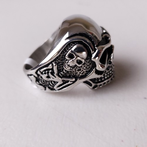 Anello uomo teschio acciaio