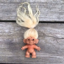 Piccola bambola troll Thomas