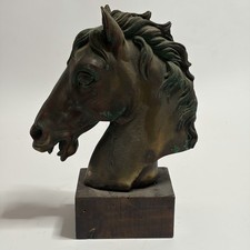 Statua Testa di Cavallo di