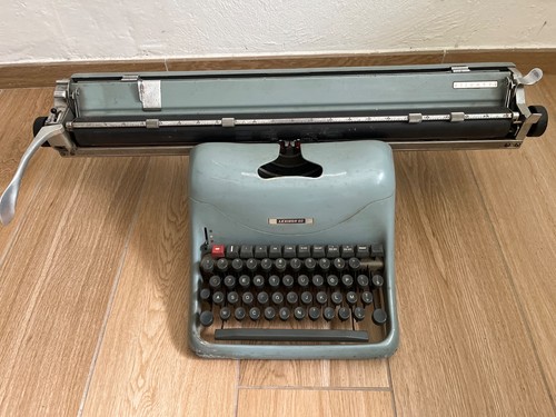Macchina scrivere olivetti - macchina, da