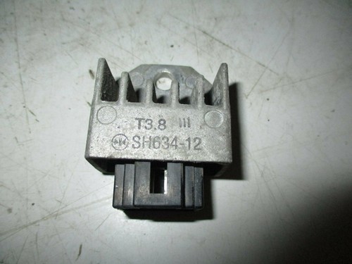 Regolatore tensione regolatori - regolatore,