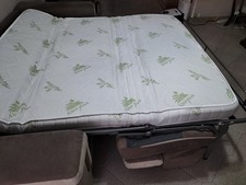 divano letto 3 posti Usato Tenuto Bene Con Letto Matrimoniale 