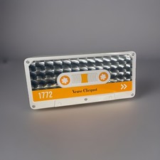 Scatola di latta Veuve Cliquot "Casetta"