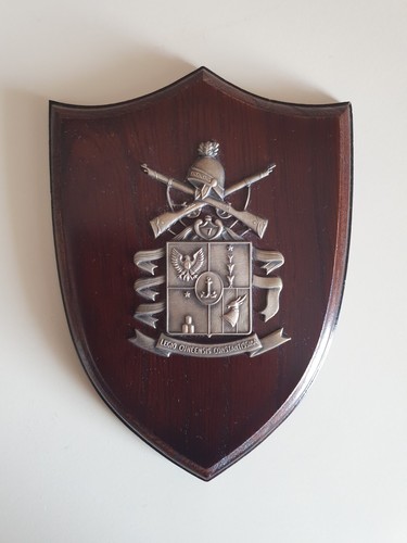 Crest con stemma metallico - , del