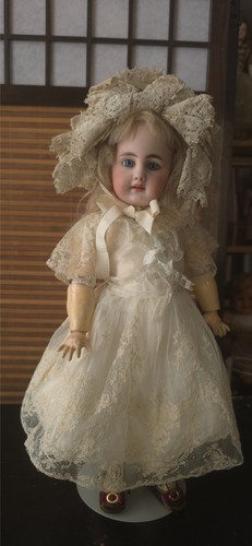 Charmante poupée ancienne - , 939