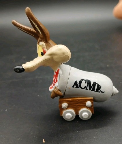 Vintage 1994 looney tunes wile - looney,