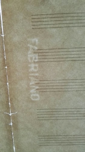 Vecchio foglio pentagrammato - vecchio,