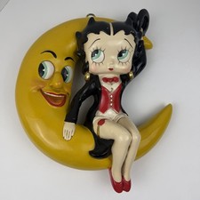 Grande statua/appesa Betty