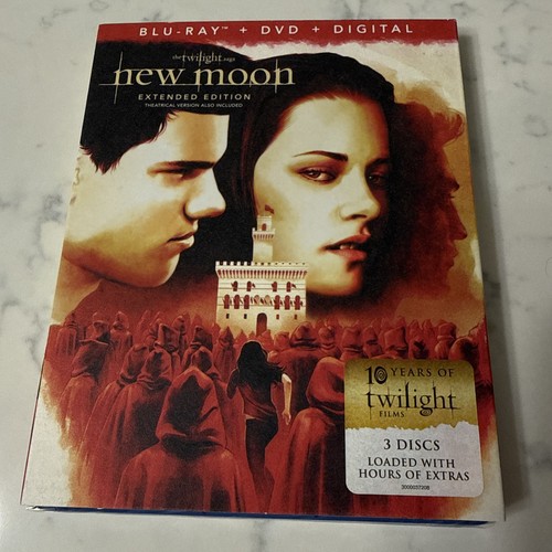The twilight saga new - saga, moon