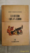 LUCIFERO CON UN LIBRO - John