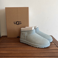 Stivaletti UGG Classic Ultra