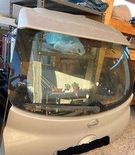 Cofano posteriore completo di vetro,spoiler per Nissan micra 2009 come in foto.