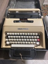 Macchina da scrivere Olivetti Lettera 35 con custodia vintage rigida
