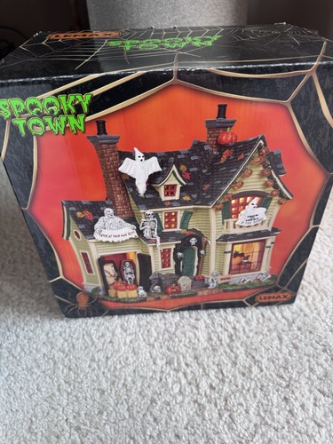 Lemax spooky town - spooky,