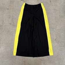 Loewe Black and Yellow Track
