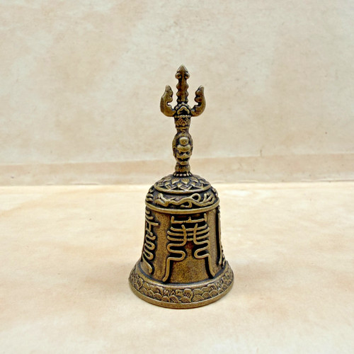 Vecchia campana cinese gialla