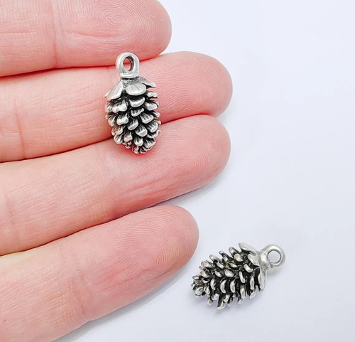 Charm miniatura con - in,