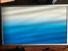 Piscina retroilluminata diurna