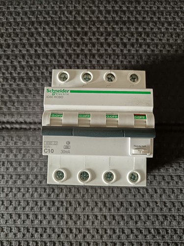 Interruttore magnetotermico - interruttore,