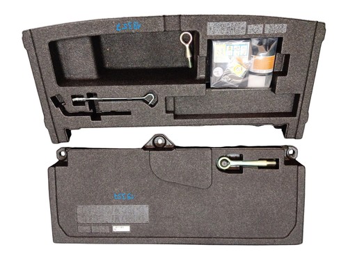 Attrezzi bordo cric set - di,