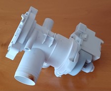 Gruppo pompa Kebs scarico acqua (C00119307) per lavatrice Indesit IWB-6103