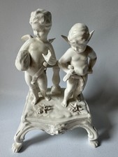 Putti  in porcellana bianca biscuit da TRIADE di Bassano del Grappa