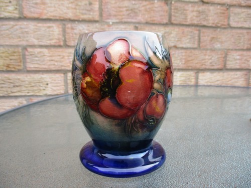 Moorcroft vaso con - con, piedi