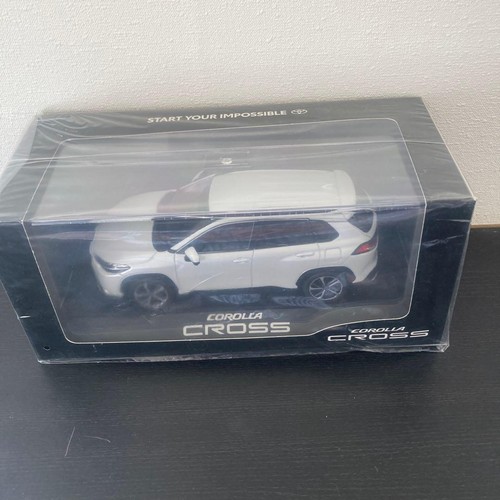 Toyota corolla cross mini - 1/30,