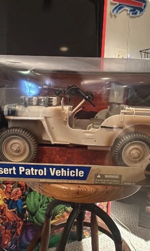 Veicolo joe jeep desert - veicolo,