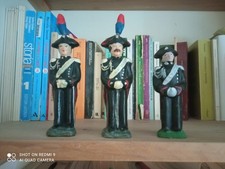 3 carabinieri in terracotta, con fischietto di Rutigliano