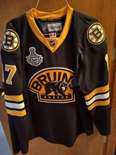 Milan Lucic rara maglia hockey
