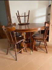 Tavolo tondo in Legno massello, apribile con 4 Sedie- Usato -solo ritiro in loco