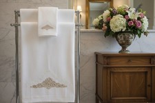 Coppia asciugamani ricamati