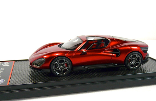 Alfa romeo stradale - 33,