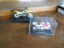 2 Modellino Moto Suzuki in