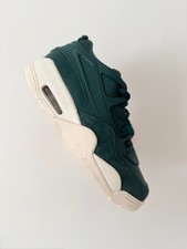 [NUOVO] W Nike Air Jordan 4 RM