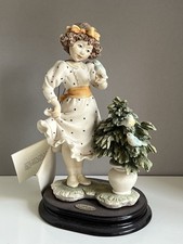 Statuina porcellana figura - ➰,