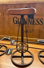 Sgabello a pedale per