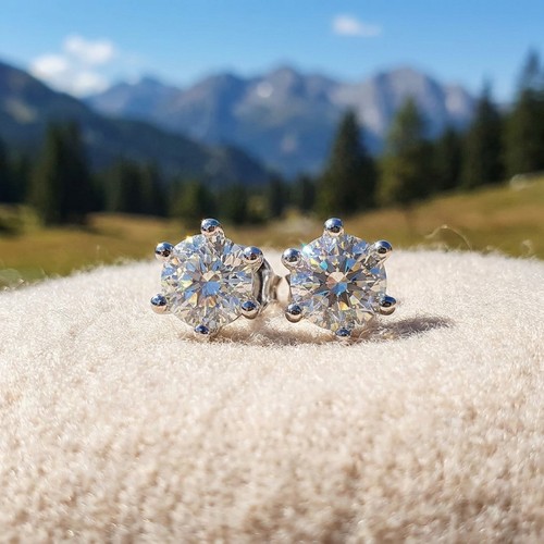 Orecchini punto luce con