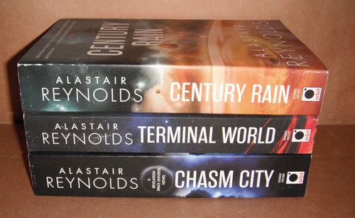 Lot novels by - 3, alastair