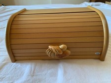 Porta pane in legno con serrandina