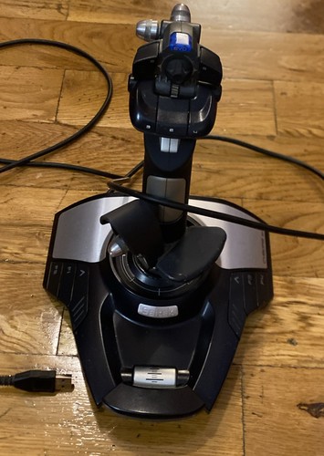 Saitek cyborg evo joystick usb - saitek,