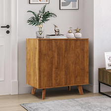 Armadio in legno massello con