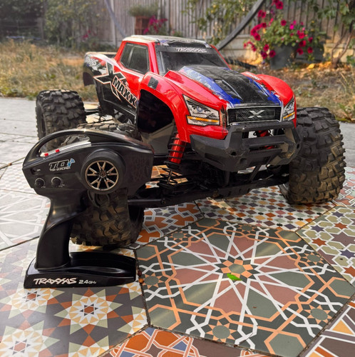 Traxxas maxx monster truck - rc,