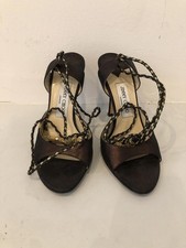 Eleganti tacchi in bronzo con